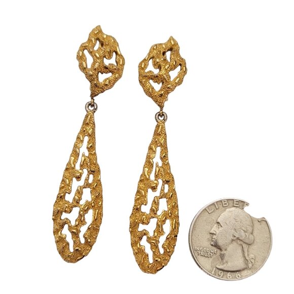 Trifari Crown Over T Gold Tone Brutalist Pear Nugget Clip Earrings Signed E968 - Picture 5 of 8